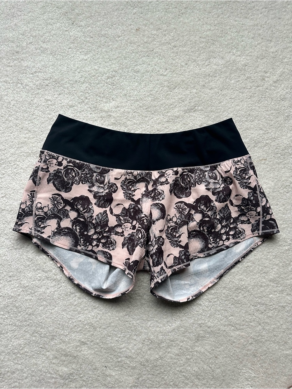 Oiselle Roga Shorts NWOT